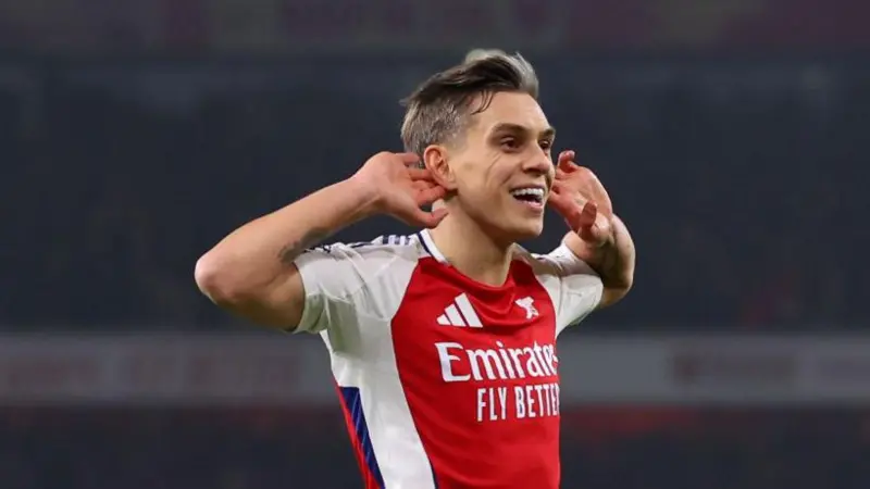 Leandro Trossard Arsenal player profile image